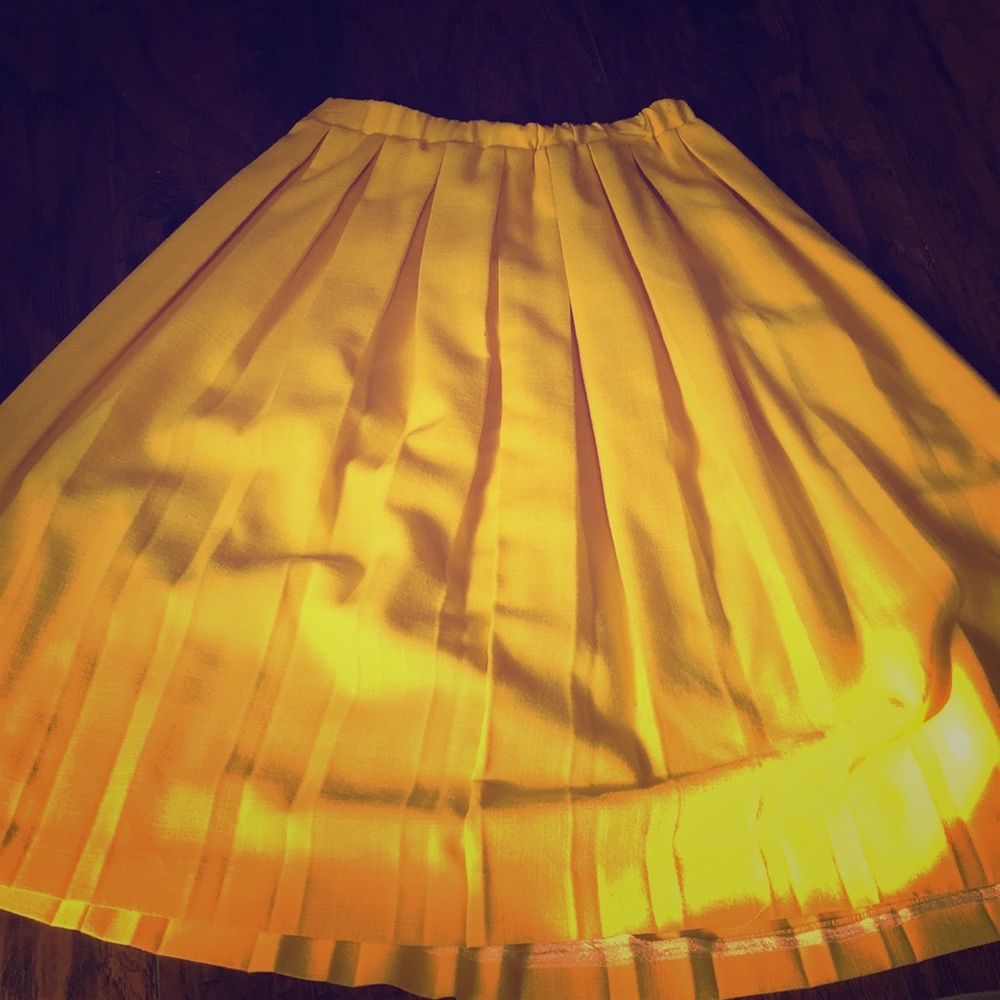 vintage yellow skirt